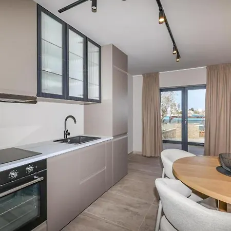2 Bedroom Gorgeous In